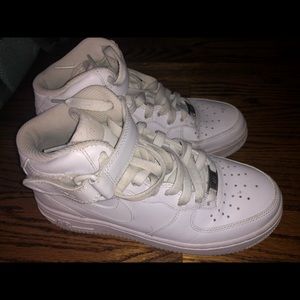 NIKE AIRFORCE 1 HIGHTOP SIZE 6